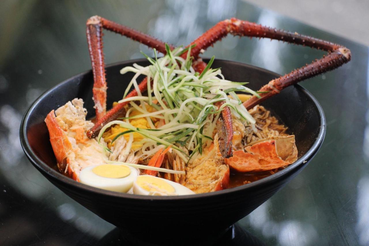 Miri Marriott Resort & Spa Екстериор снимка A bowl of crab ramen